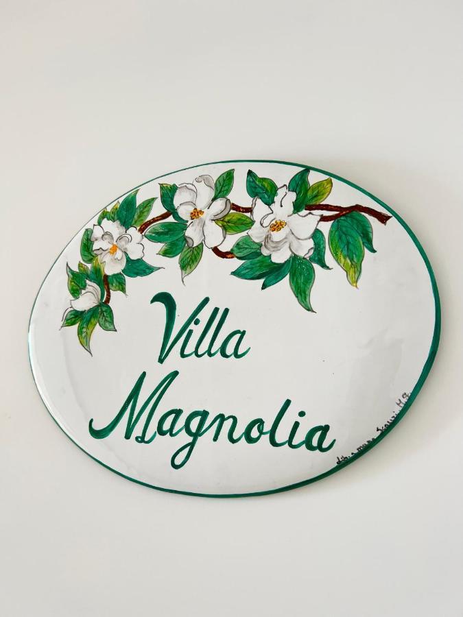 Villa Magnolia Formia Exteriör bild