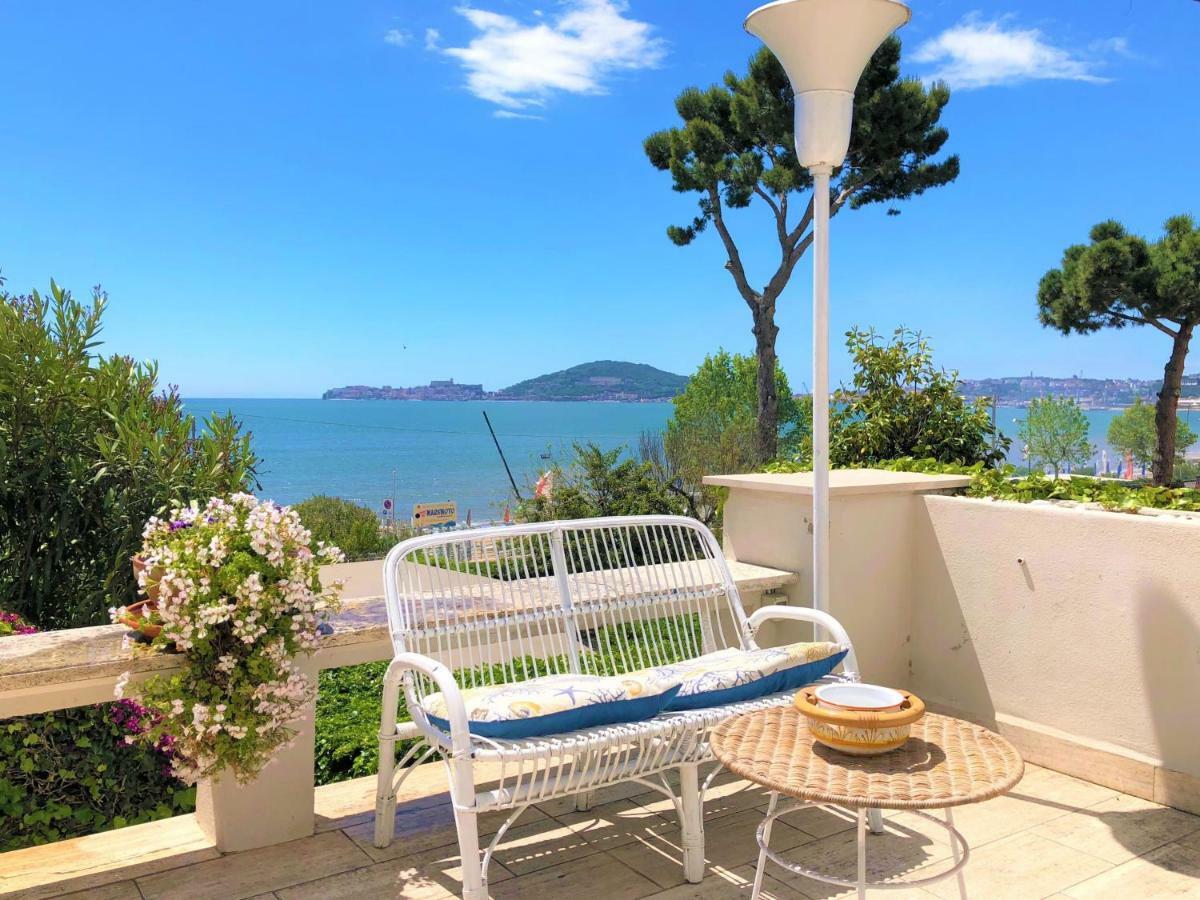 Villa Magnolia Formia Exteriör bild